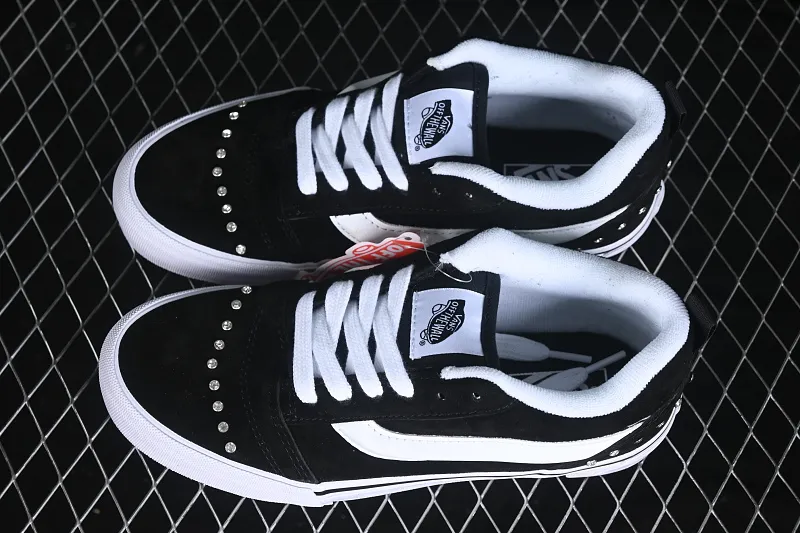 All categories Vans Vans series Vans Low Vans Knu Skool Vans low-top casual skateboard shoes VN0009QC65BT1